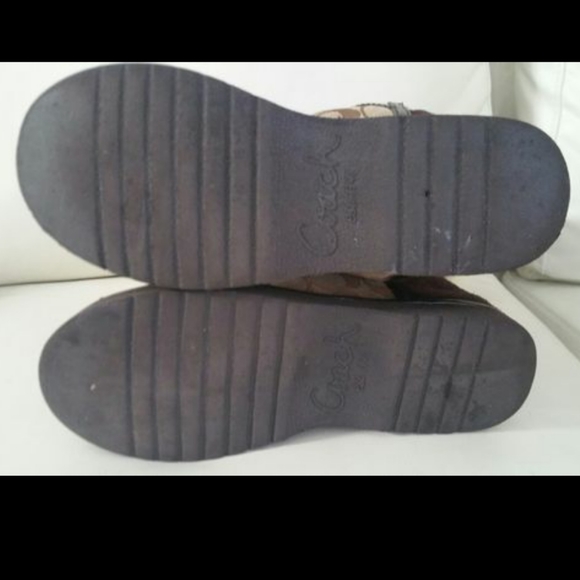 Genuine Coach print boots with suede heels. - Picture 3 of 4